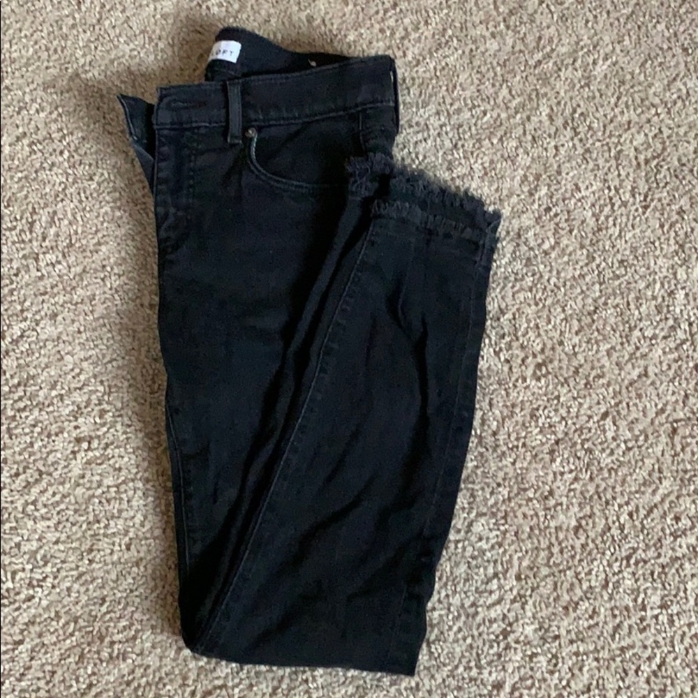Loft black double frayed skinny jean size 27p